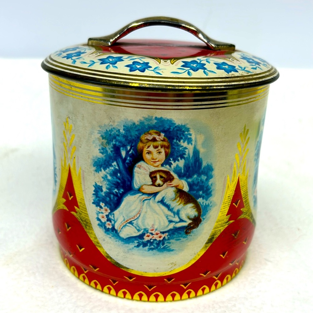 Vintage lidded biscuit / candy tin  unmarked